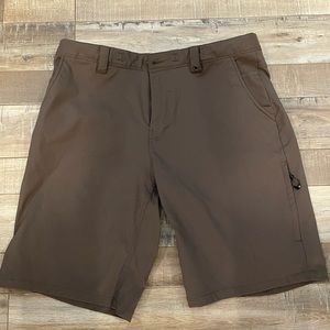 686 Everywhere Short relaxed fit size 34